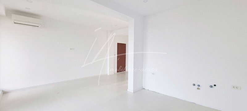 Complex Oxygen Neptun, Calul Balan, langa plaja, ap. decomandat 3 camere.